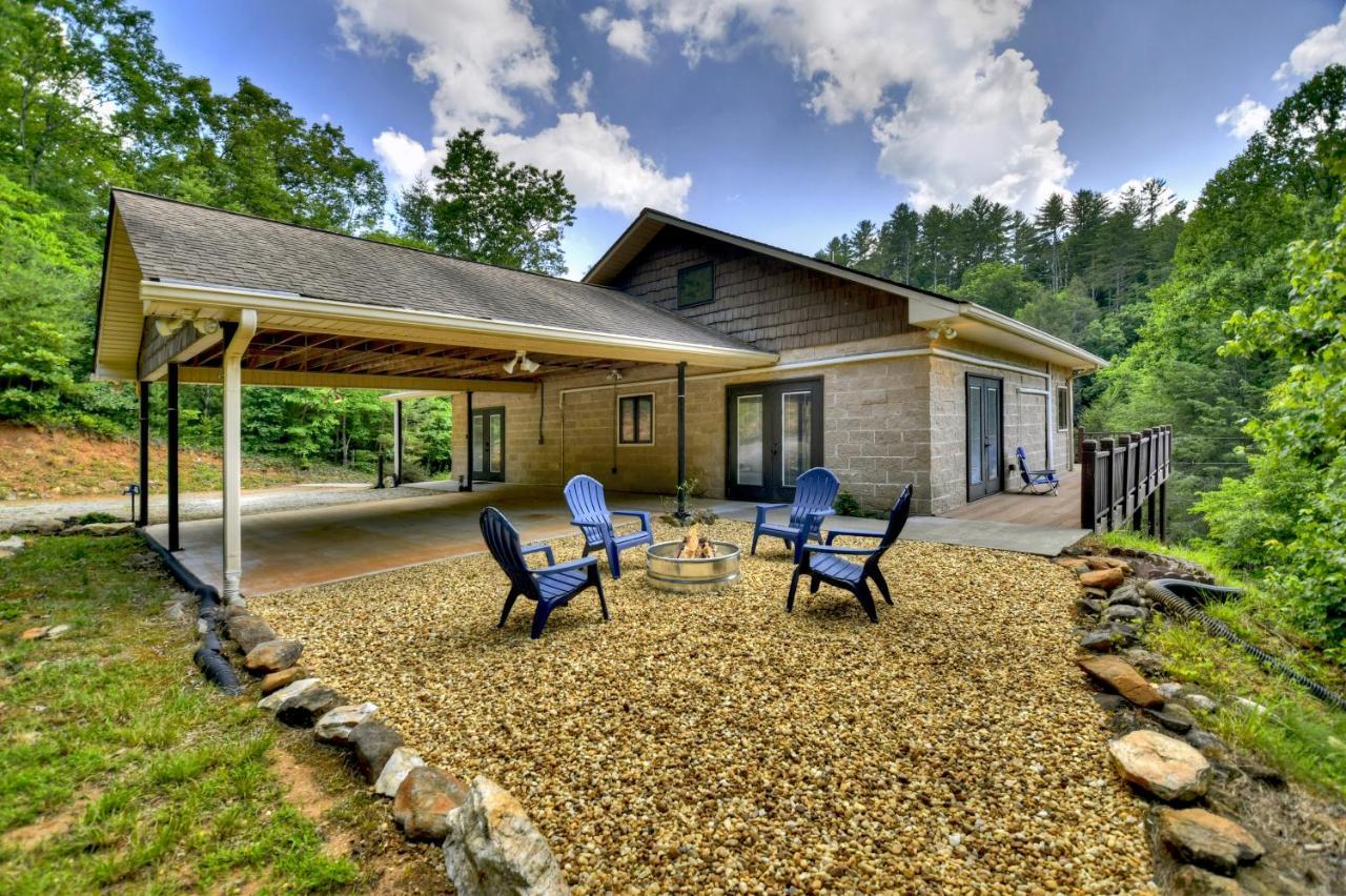 The Chariot - Creek Front With Hottub, Fire Pits, Billiards, Ev Charger - Sandalwood Stays Blue Ridge Exterior foto